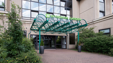 Wyndham Garden Düsseldorf Mettmann Hotel Außenansicht Eingang